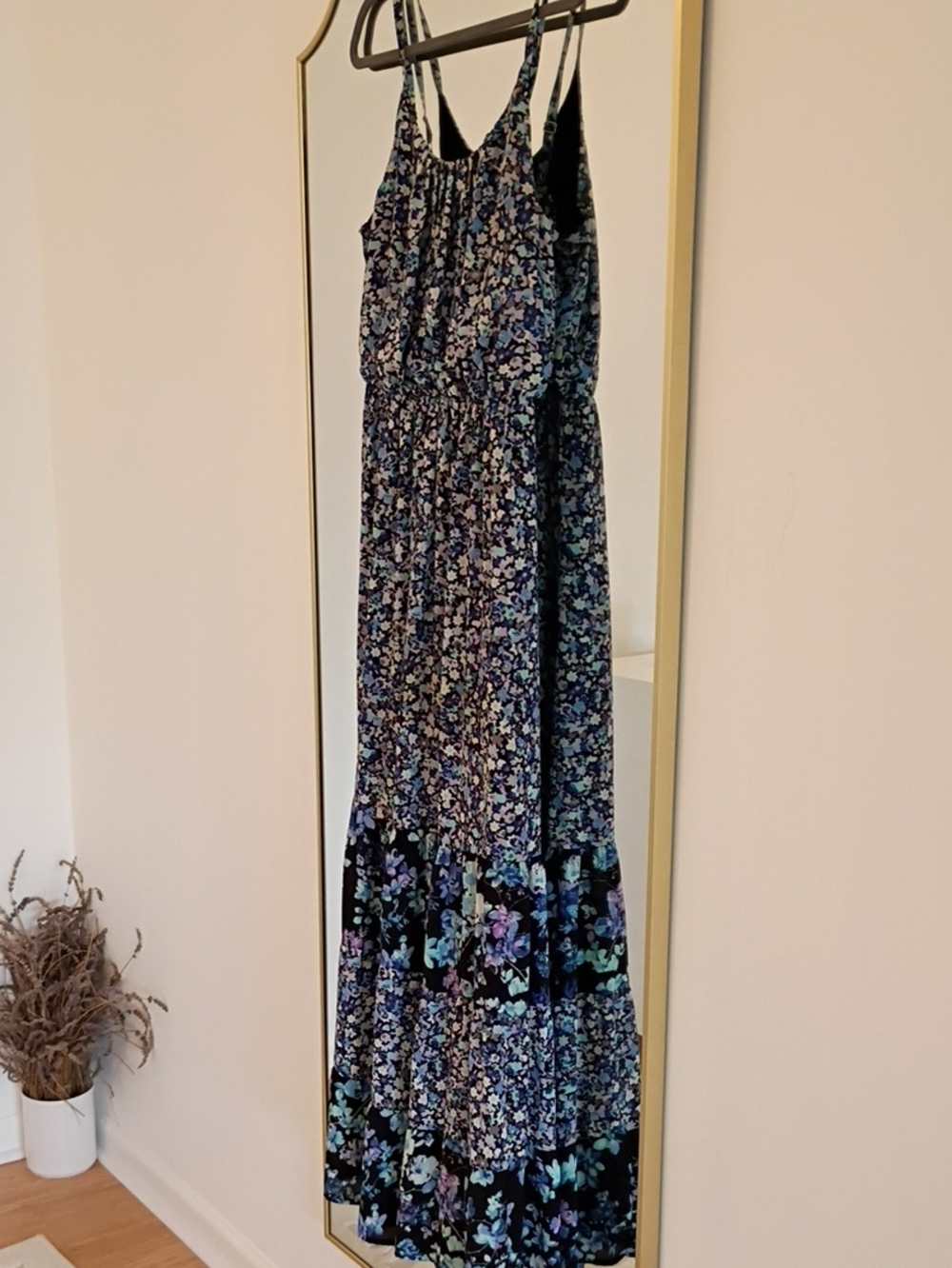 Elle Floral Tiered Maxi Dress in Navy and Blue